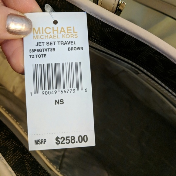 NWT Michael Kors Travel Tote - Picture 5 of 5